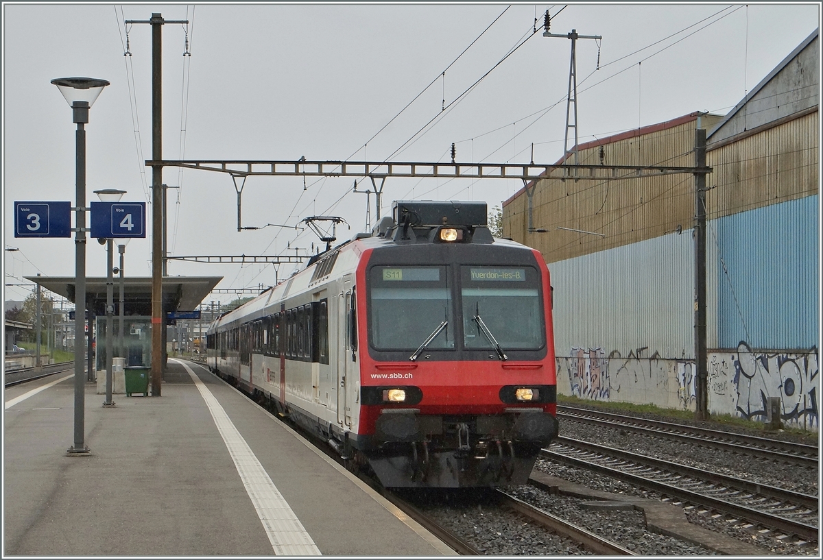 A SBB RBe 560 Domino local train on the way to Yverdon.
28.04.2014