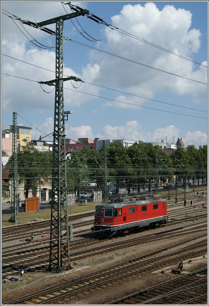 A SBB Re 4/4 II in Singen.
02.08.2015