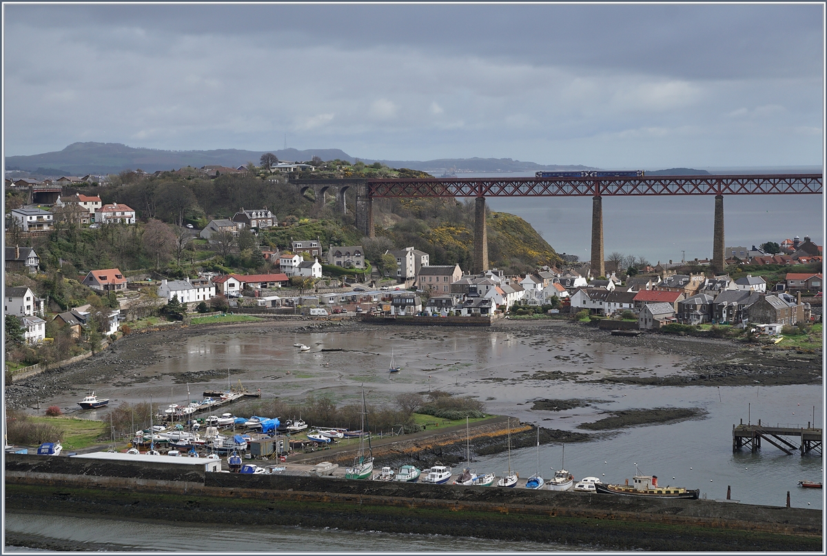 A Scot Rail Class on the Forth Bridge by Nord Queensferry.
23.04.2018