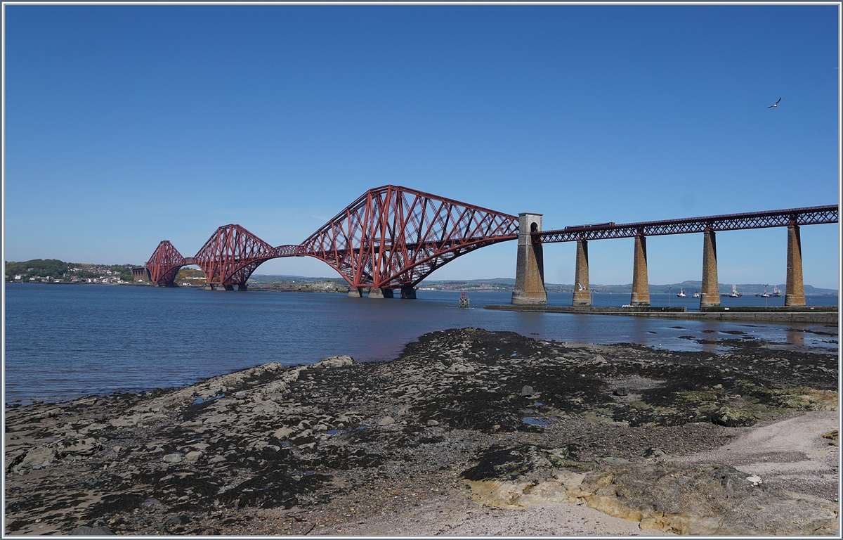 A Scotrail Class 158 on the Forth Bridge. 
03.05.2017