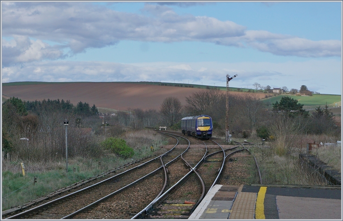 A ScottRail Class 170 from Aberdeeen ot Glasgow is approching Sonehaven. 
22.04.2018