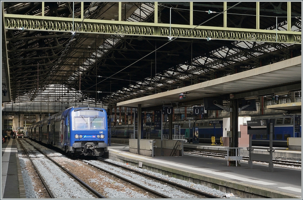 A SNCF Z 23500 in Paris Gare de Lyon for a Transilien service.
16.04.2016