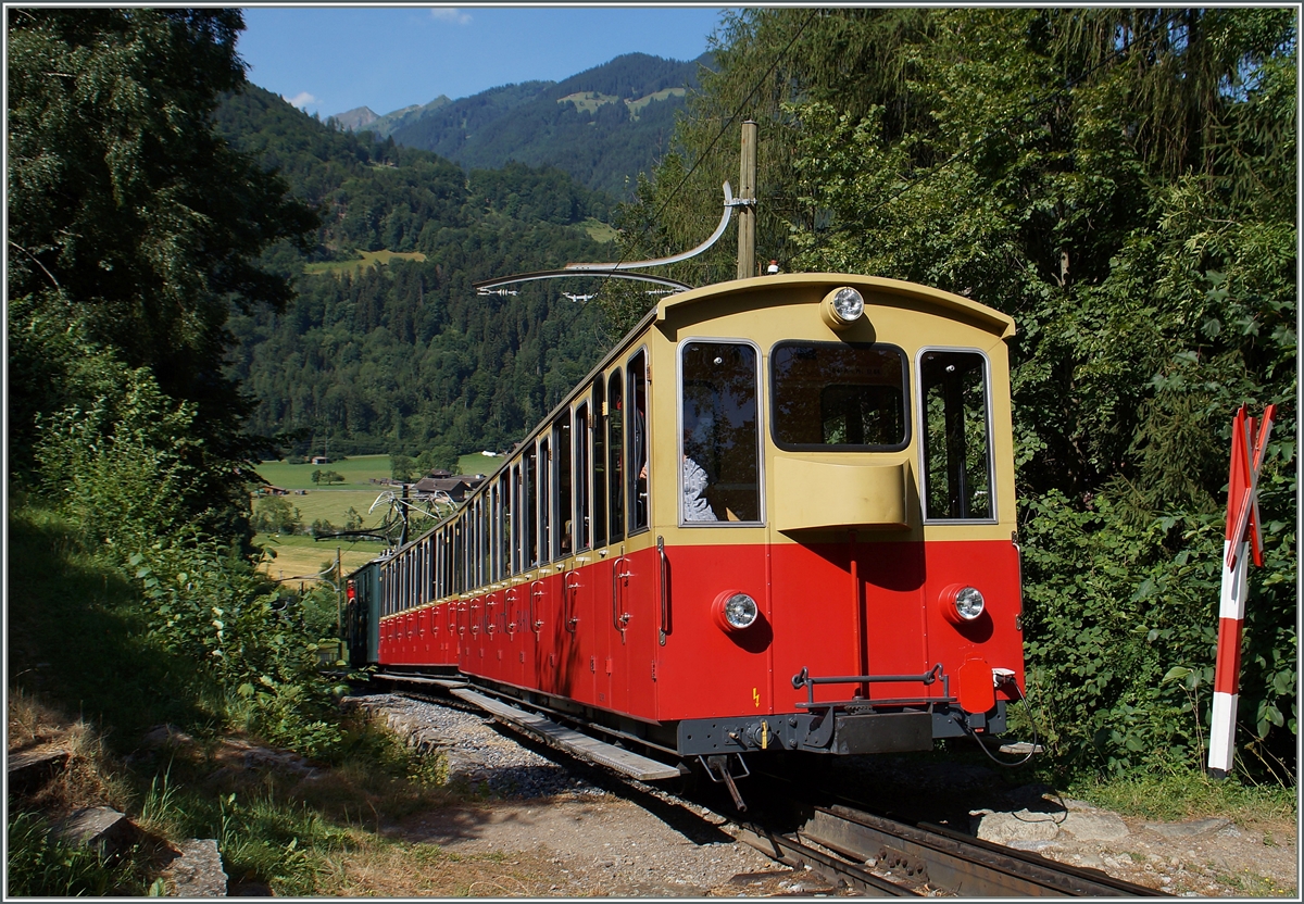 A SPB train by Wilderswil. 12.07.2015