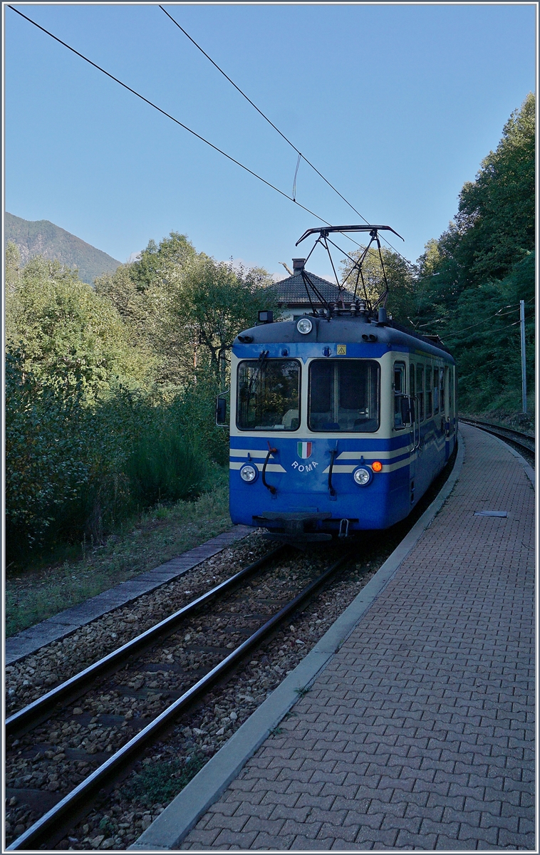 A SSIF (Società Subalpina di Imprese Ferroviarie) ABe 8/8 in Marone.
07.10.2016