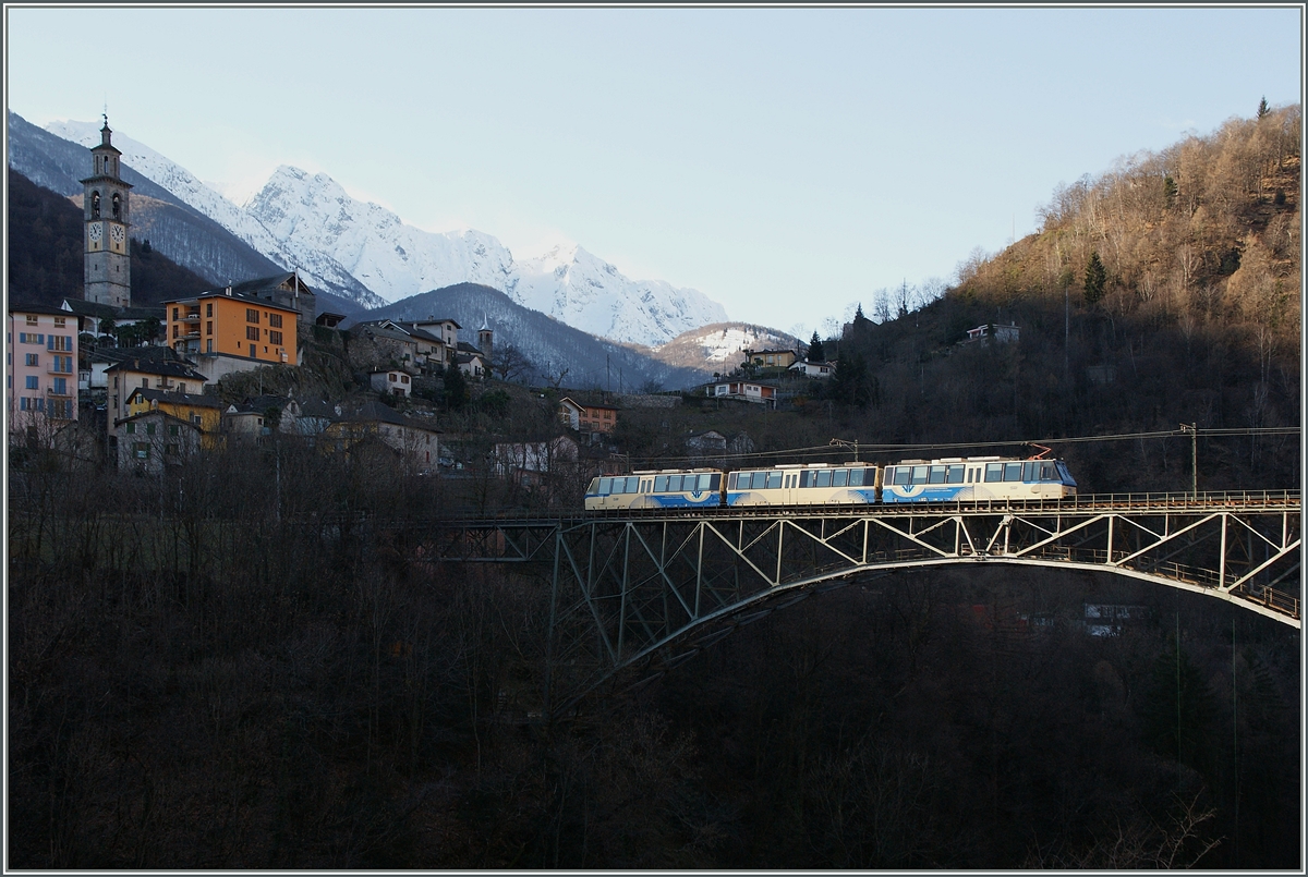 A  SSIF Treno Panoramico by Intragna. 
24.01.2014