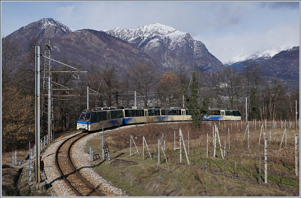 A SSIF Treno Panoramico near Trontano.
01.03.2017
