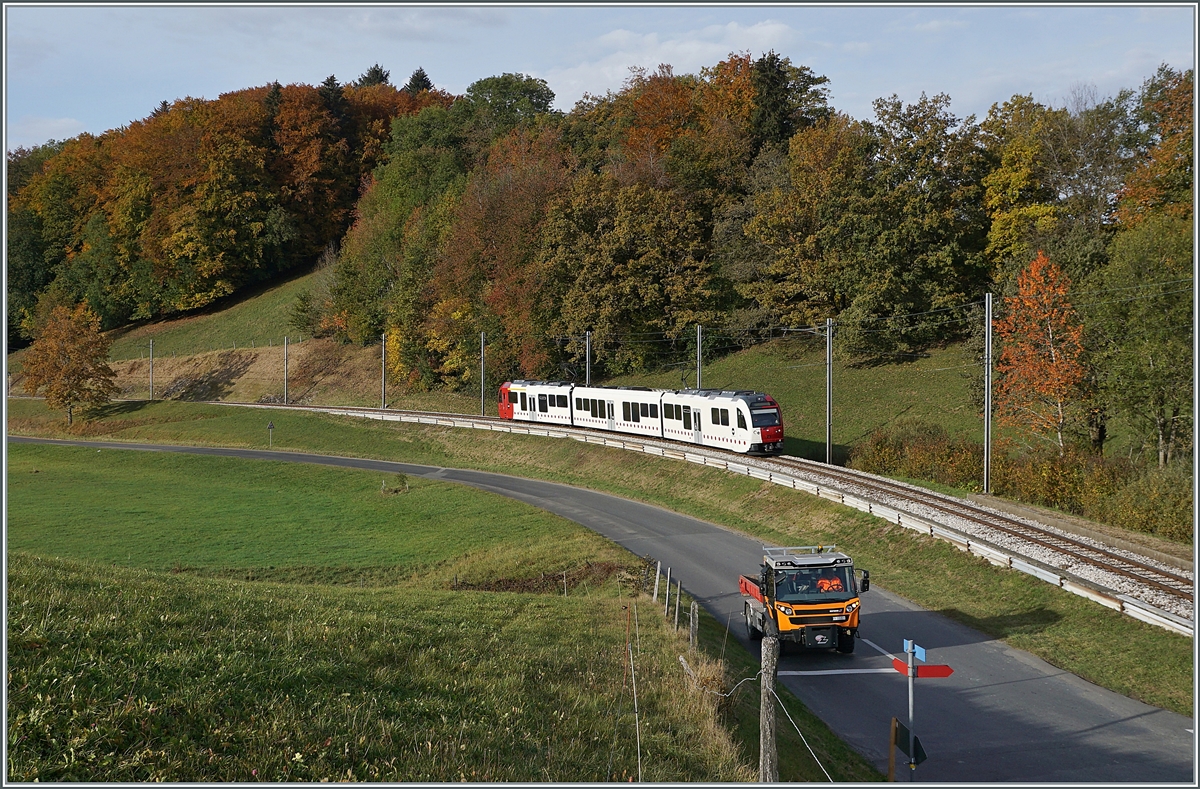 A TPF local service on the way to Bulle between Châtel St-Denis and Semsales. 22. Okt. 2020