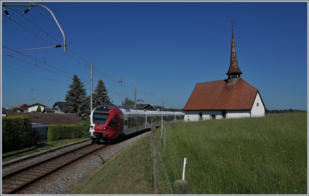 A TPF RE on the way to Bulle by Vaulruz. 

19.05.2020