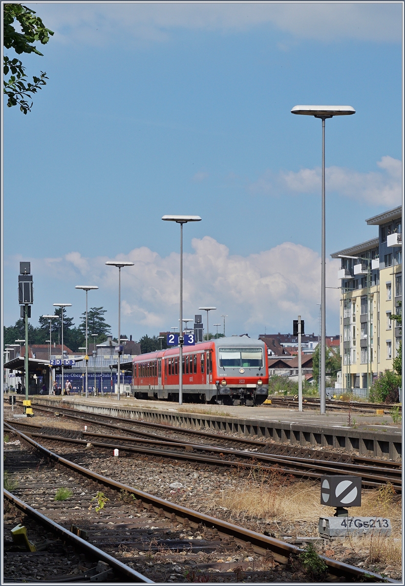 A VT 628 is leaving Friedrichhafen Stadt Station to the Harbour Station.
16.07.2016
