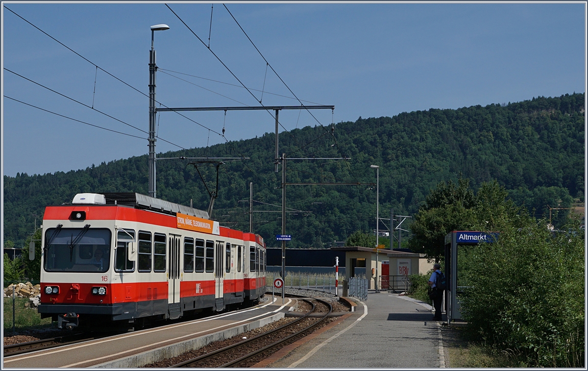 A WB local train in Altmarkt.
22.06.2017