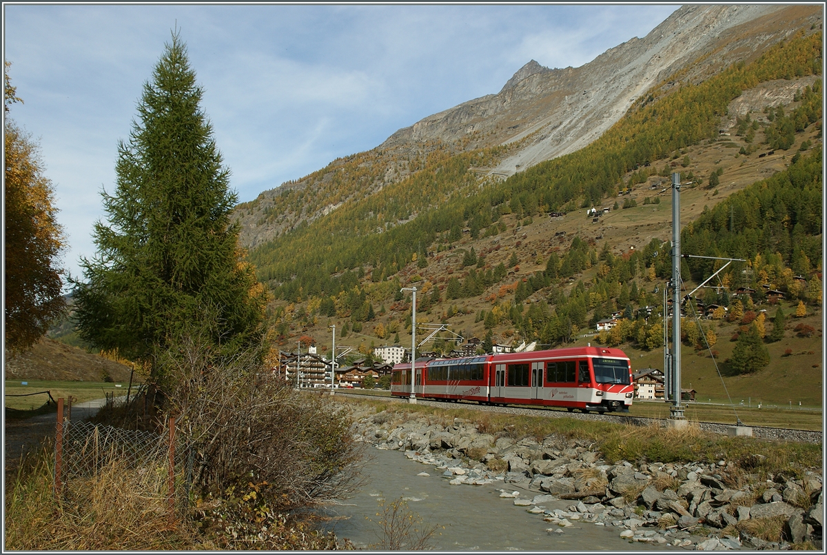 A  Zermatt Shuttle  on the way to Zermatt near Tsch. 21.10.2013