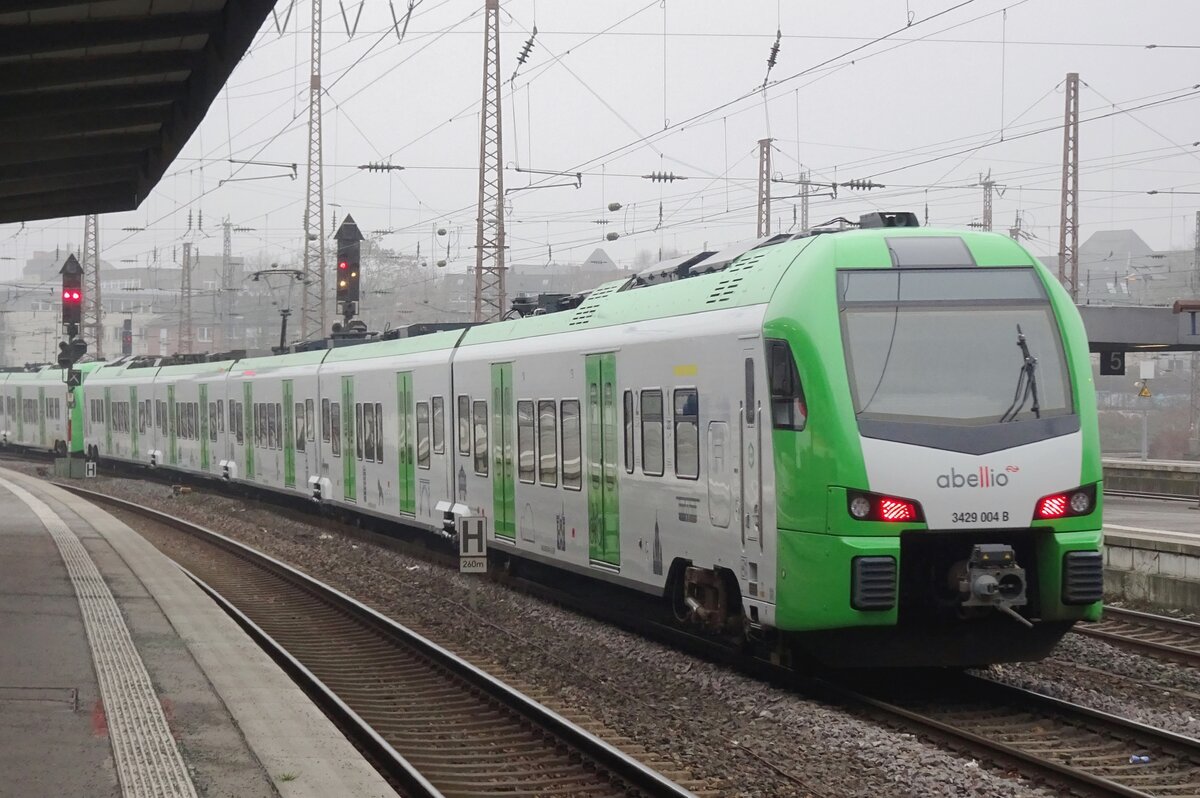 Abellio 3429 004 runs through Essen Hbf on 26 January 2022.