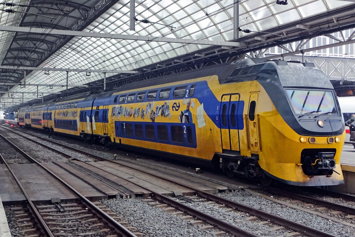Advertiser NS 9514 stands at Amsterdam centraal on 5 December 2019.