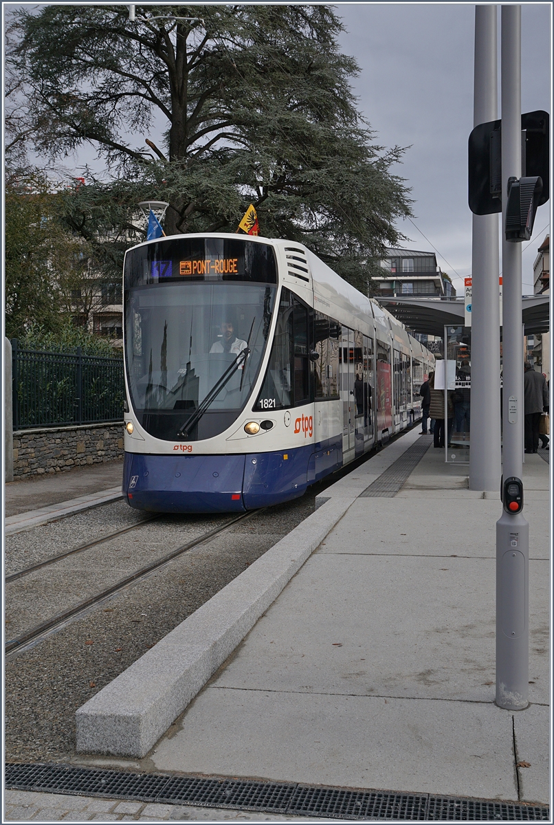 After a long 61 years break run now trams over the borther from Geneva to Annemasse. A tpg Tango in Annemasse Parc de Montesuit Terminate Station. 15.12.2019