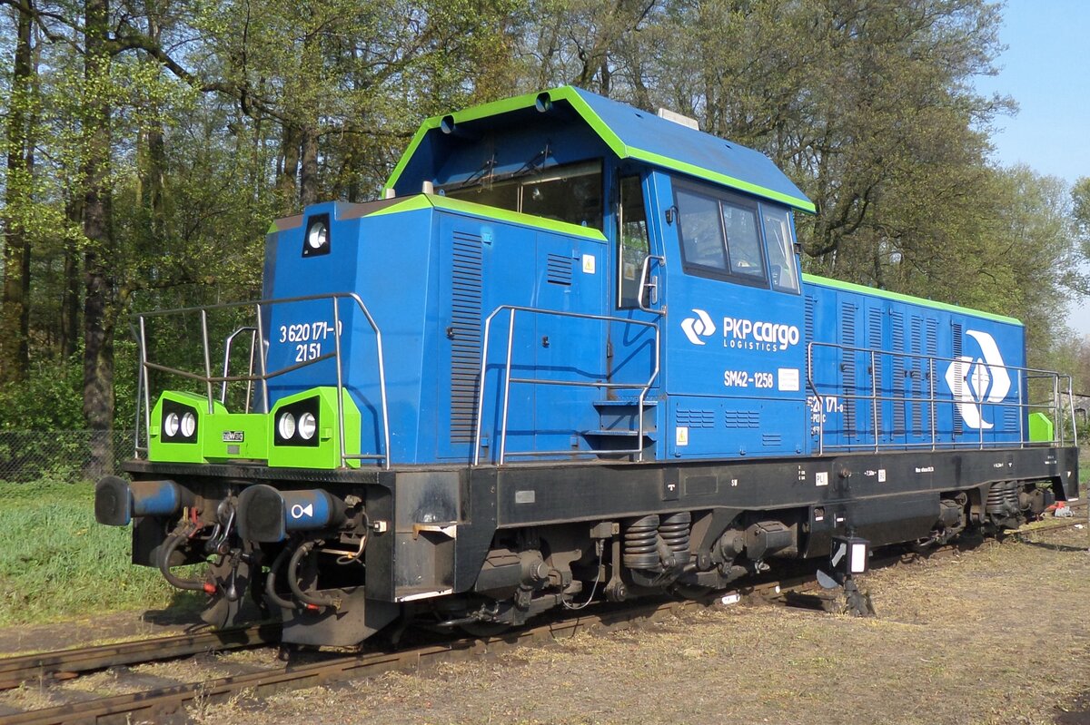 After her participation in the loco parade at Wolsztyn, SM42-1258 gets some attention in the works at Wolsztyn on 30 April 2016.