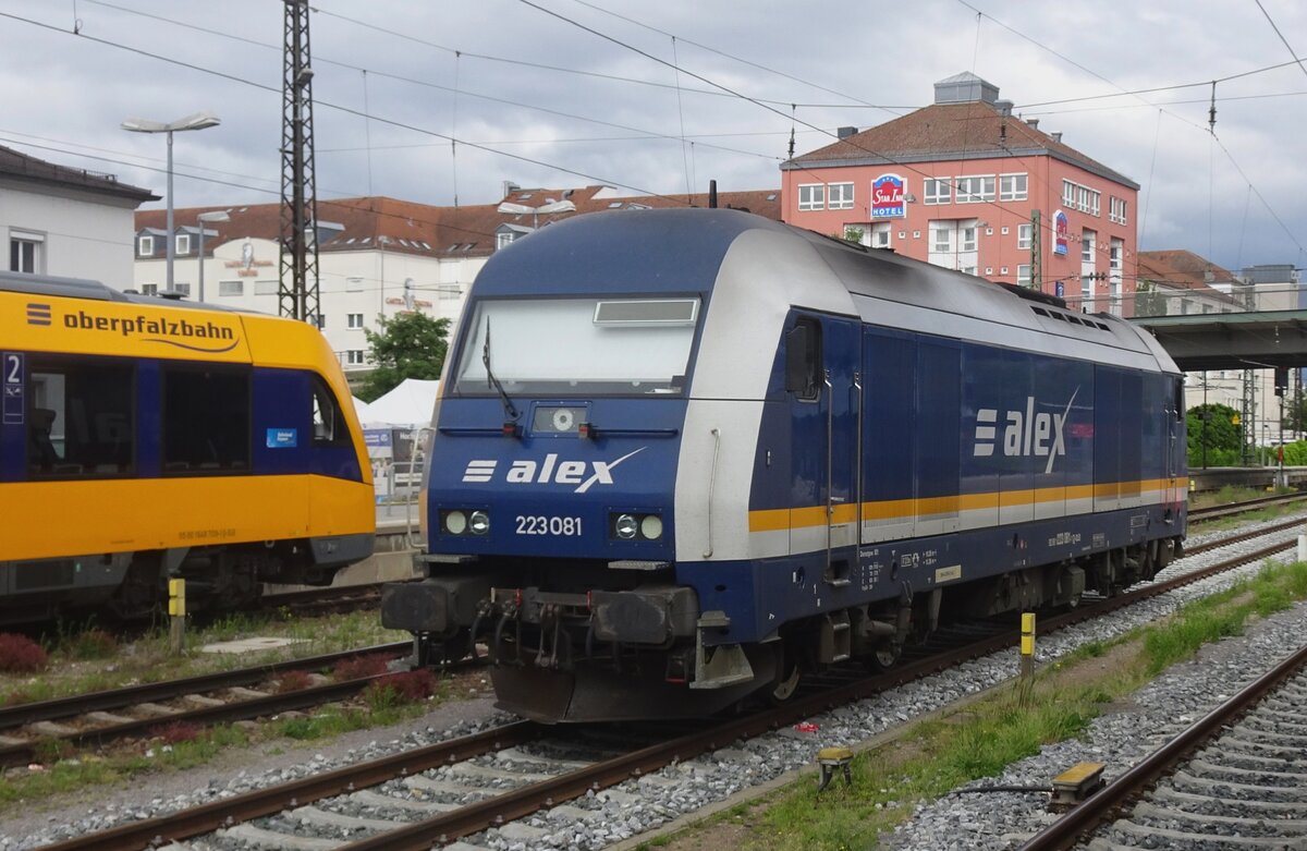 ALEX 223 081 stands at regensburg Hbf on 27 May 2022 awaiting further duties. 