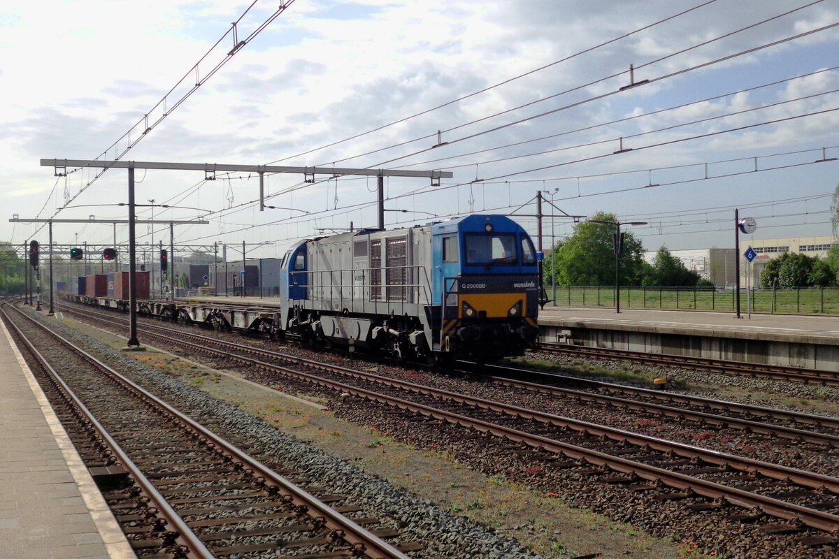 Alpha Trains 1273 101 hauls a partially filled container train through Boxtel on 24 April 2019.