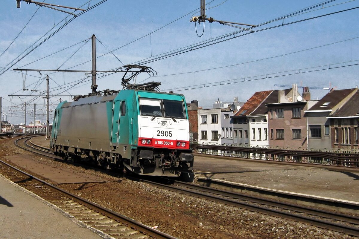 Alpha Trains 2905 rides solo through Antwerpen-Dam on 23 March 2011.