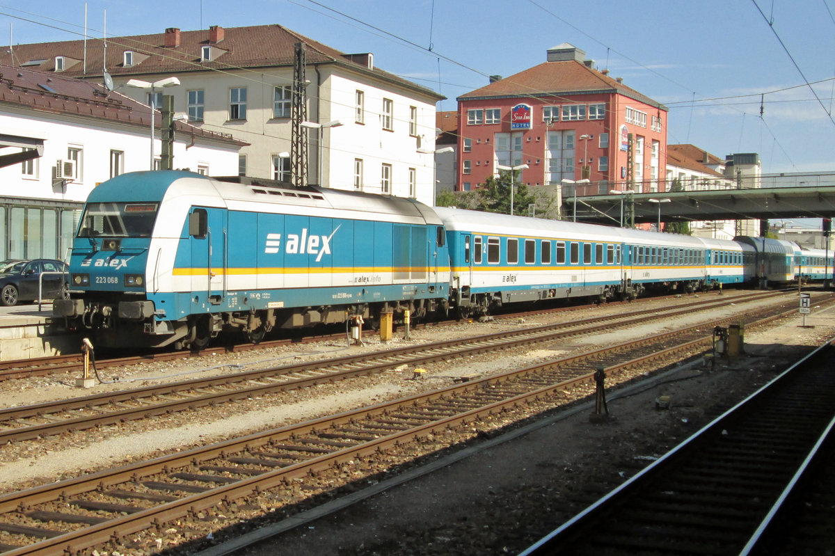 Arriva 223 068 enters Regensburg with an ALEX from Schwandorf on 17 September 2015.