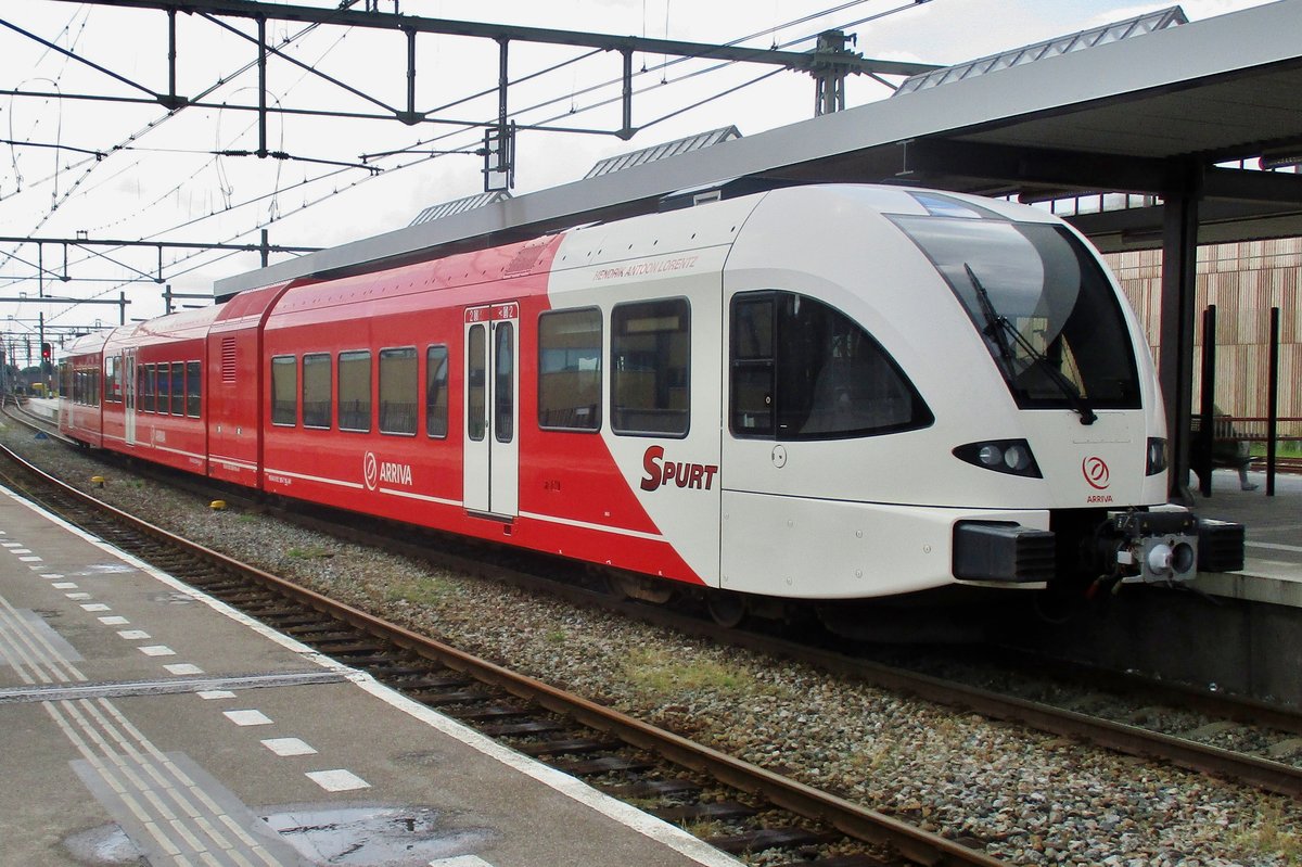 Arriva 365 calls at Zutphen on 15 July 2017.