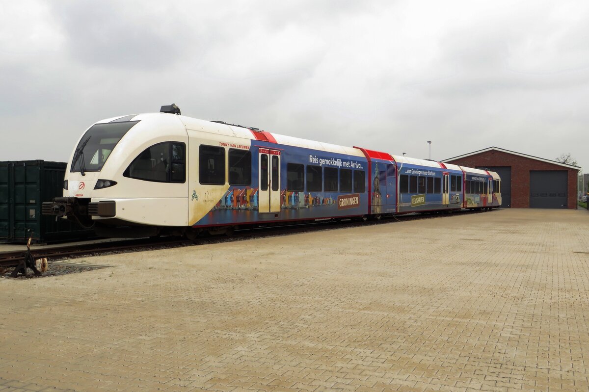 Arriva 366 is about to loose her advertising livery at Winterswijk on 15 May 2021.