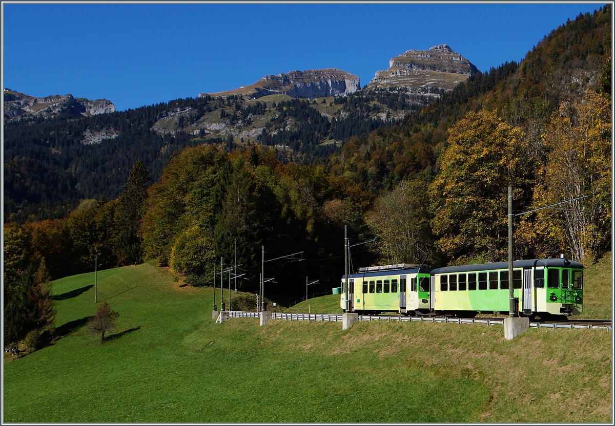 ASD local train near Le Söpey.
18.10.2014