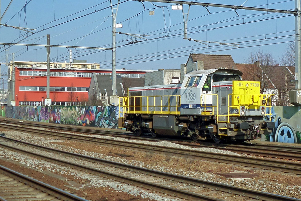 B-Technics 7789 speeds through Antwerpen-Berchem on 17 March 2016.