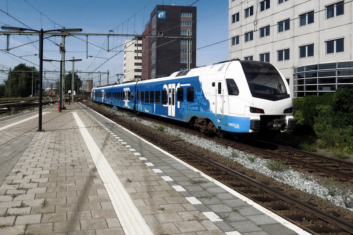 Back shot of Syntus/Keolis 7408 leaving Hengelo on 5 August 2019.