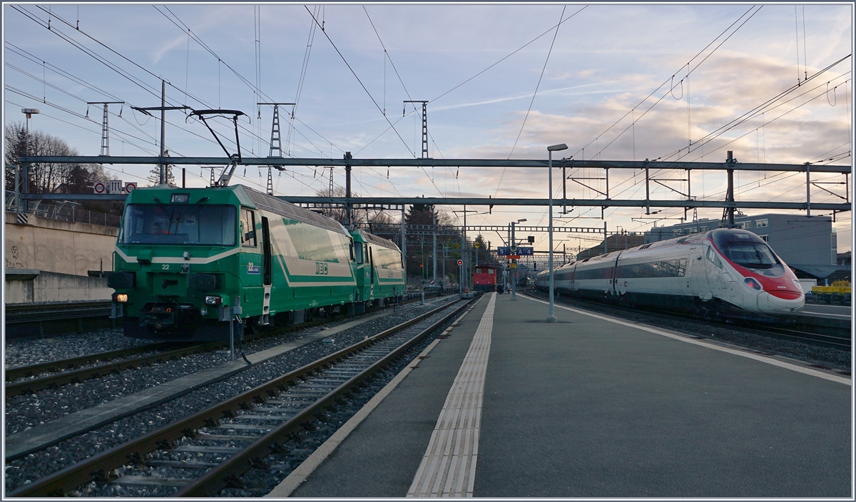 BAM MBC Ge 4/4 22 and 21 and A SBB ETR 610 in Morges.
22.02.2017