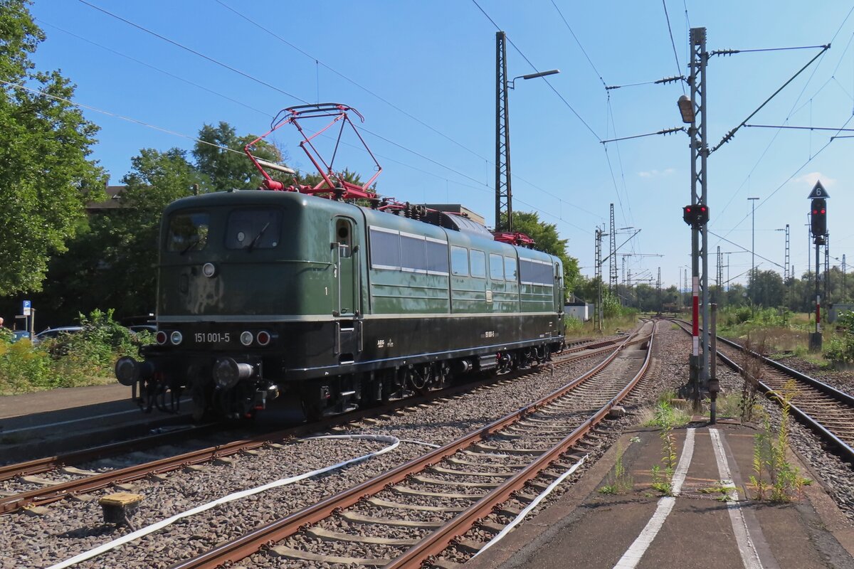 Bayernbahn 151 001 offers cab rides at Göppingen during the Märklin Days on 15 September 2023.