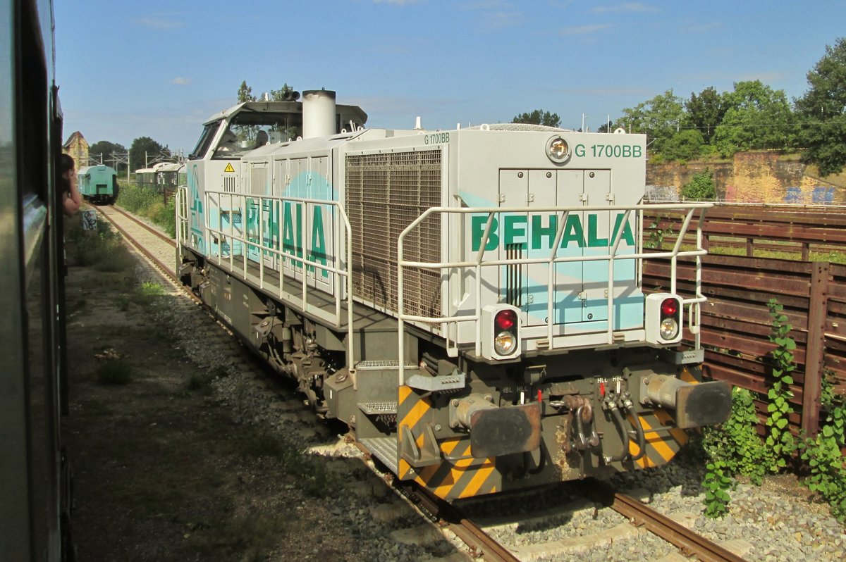 BEHALA 277 406 stands in the Bw Berlin-Schöneweide on 18 September 2016.