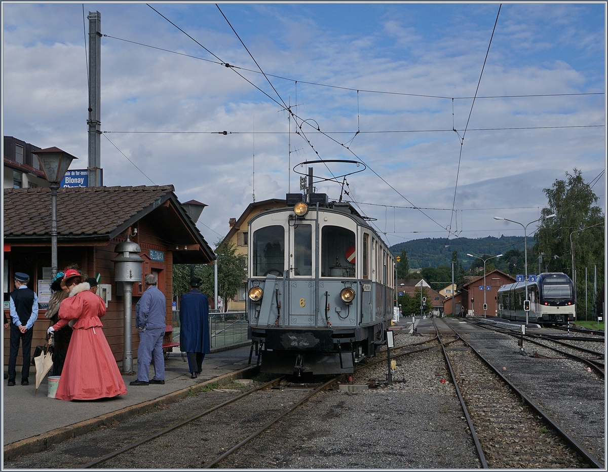 Belle Epoque - Weekend by the Blonay-Chamby! The MCB BCFe 4/4 N° 6 in Blonay is waiting for his departure.
17.09.2017