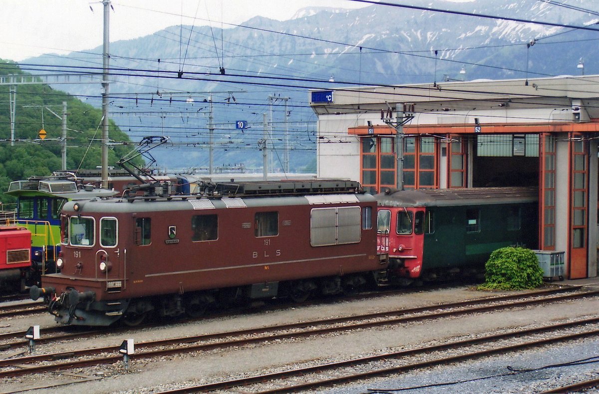 BLS 191 shunts at the works in Spiez on 14 May 2010.