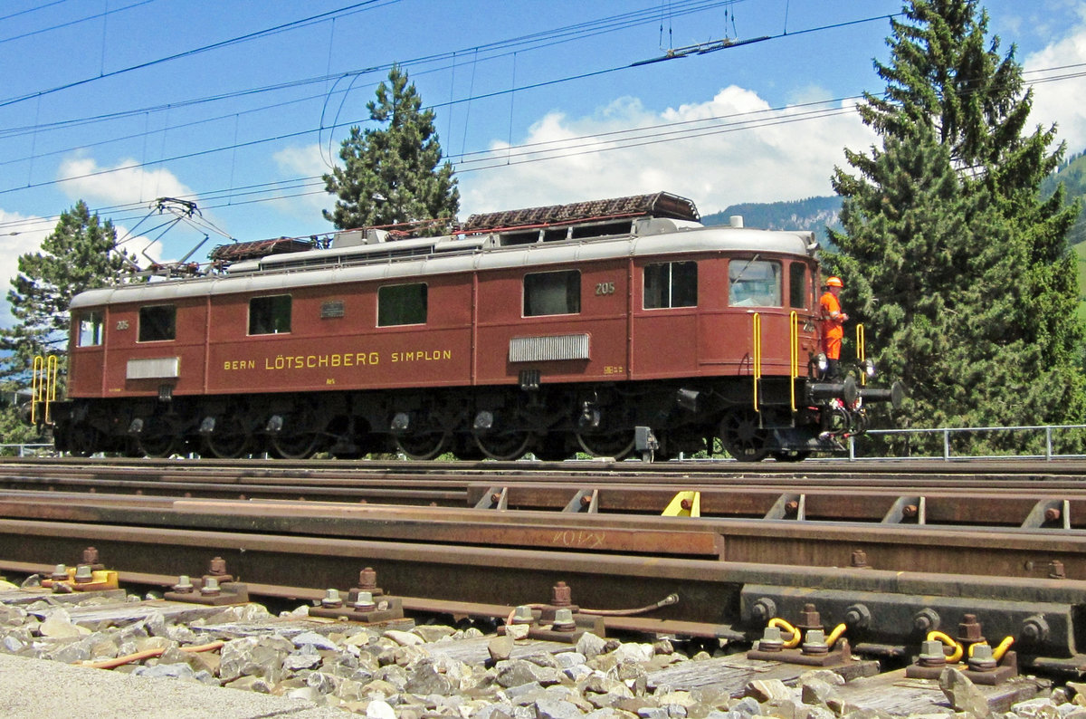 BLS 205 runs round at Frutigen on 30 June 2013.