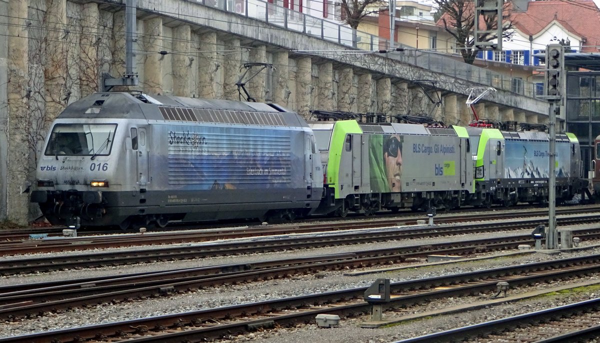 BLS 465 016 stands in Spiez on 2 January 2020.