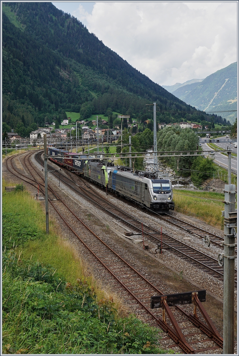 BLS Re  187 005-4 in Rodi Fiesso. 
21.07.2016