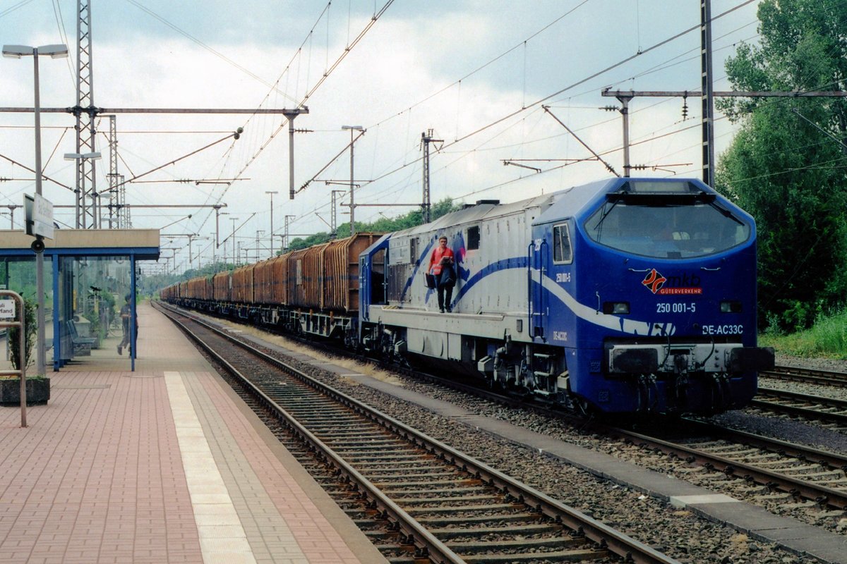 Blue Tiger prototype 250 001 stands -in service for Mindener Kreisbahn- at Bad Bentheim on 25 February 2002.