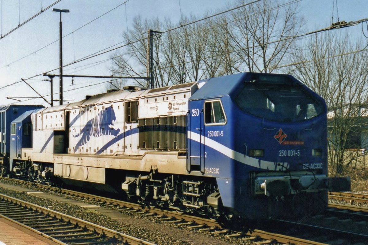 Blue Tiger prototype 250 001 stands -in service for Mindener Kreisbahn- at Bad Bentheim on 25 February 2002.