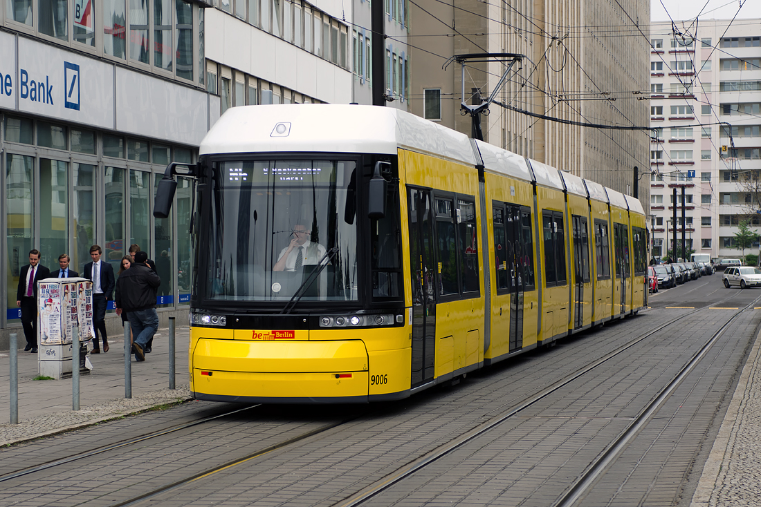 Bombardier Flexity Berlin GT8-08Z 9006, built in 2014, serial number 759/9006, seen at Berlin ( Bernhard-Weiß-Straße ) in service as M4 towards Hackescher Markt. Berlin, 2014-04-24