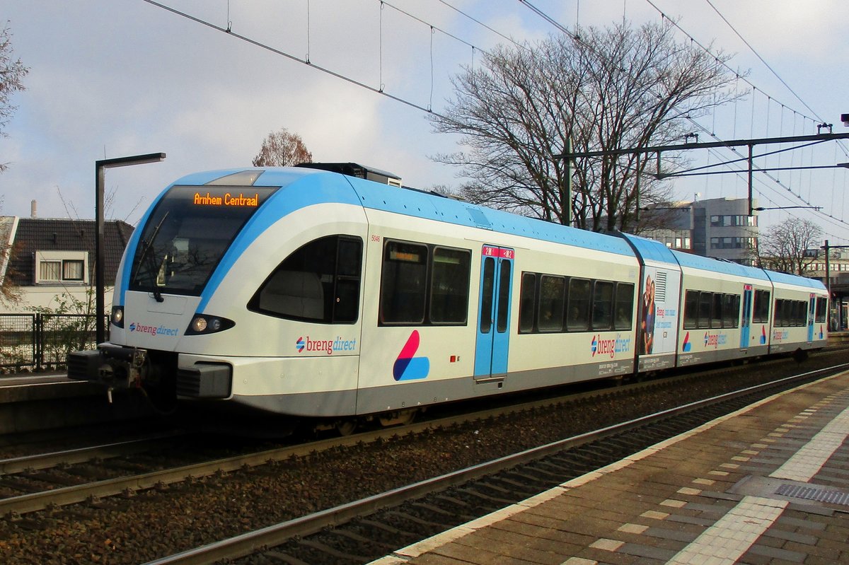 BRENG 5046 leaves Arnhem-Velperpoort on 1 December 2017.