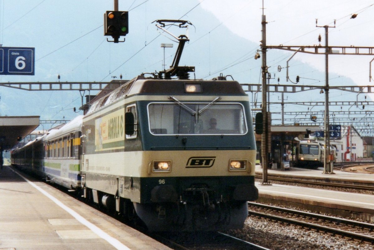 BT 096 stands at Arth-Goldau on 17 June 2001.