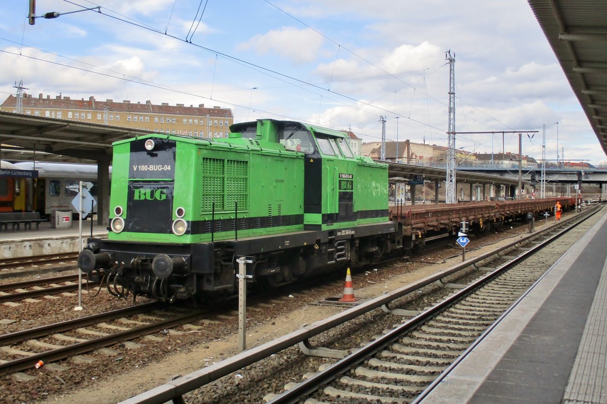 BUG V-100 004 stands at Berlin-Lichtenberg on 17 September 2017.