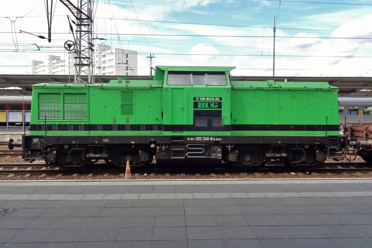 BUG V100 004 stands at Berlin-Lichtenberg on 17 September 2017.