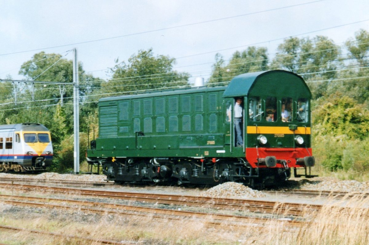 Cab rides on ex-NMBS 7006, now PFT-TSP 270005, in Saint-Ghislain on 12 September 2004.