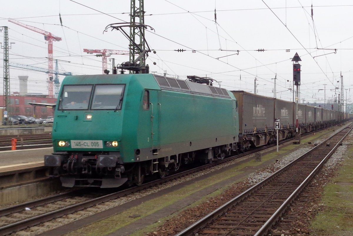 CapTrain 145-CL-005 hauls an intermodal train through Basel Badischer Bahnhof on 24 March 2017.