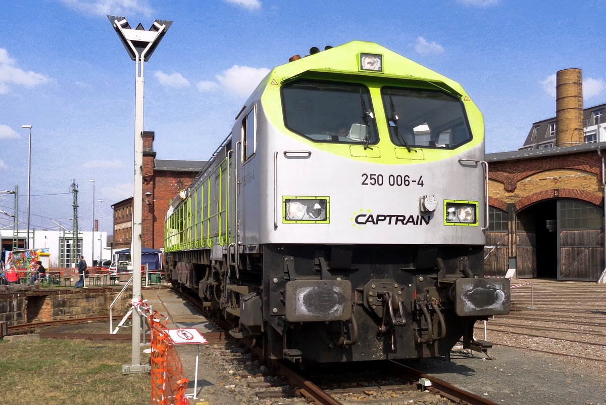 CapTrain 250 006 was guest at Dresden-Altstadt on 11 April 2018 during the Dresden Dampfloktreffen festival.