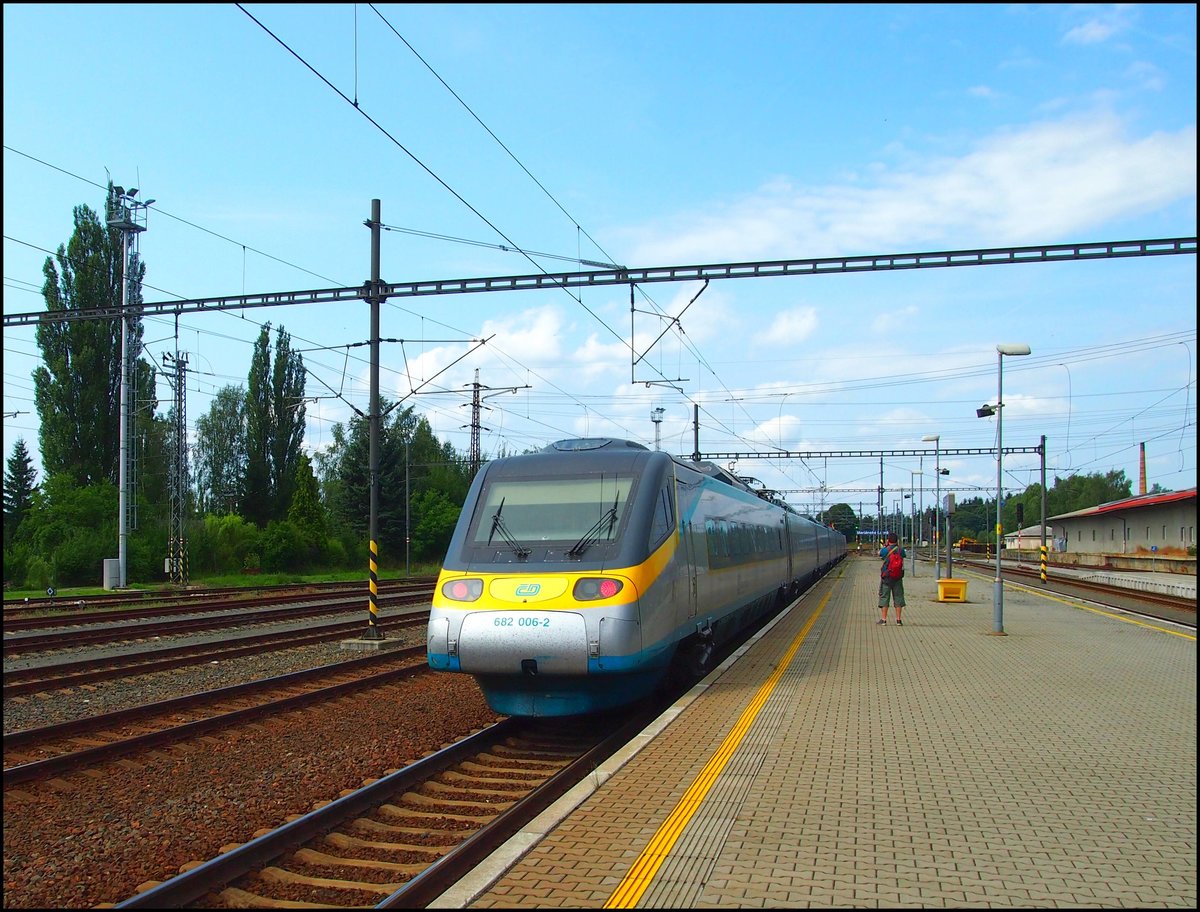 CD 682 006-2 Pendolino at Railway station Mariánské Lázně on 25.8.2017