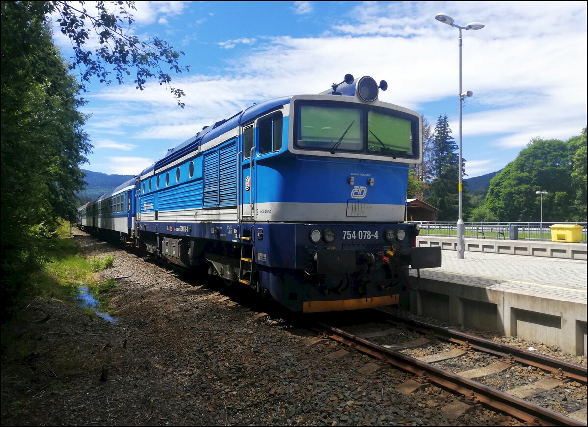 CD 754 078-4 in railway station Železná Ruda ALžbětín on 13.7.2022.