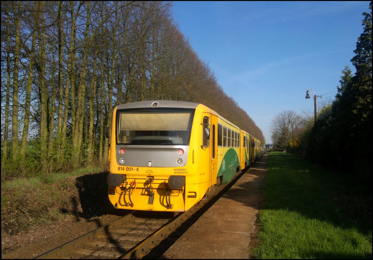 CD 814 001-4 on station Pavlov at 20. 4. 2018