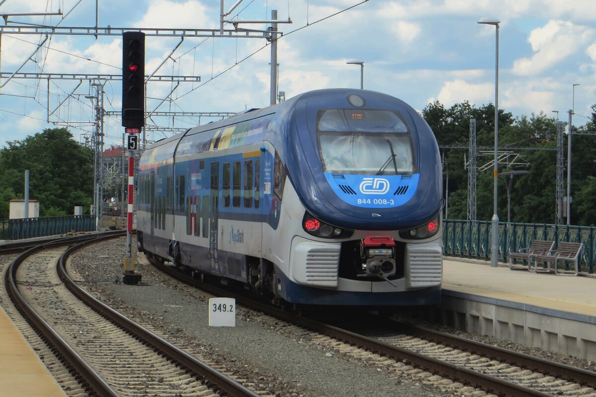 CD 844 008 leaves Plzen hl.n. on 13 June 2022.